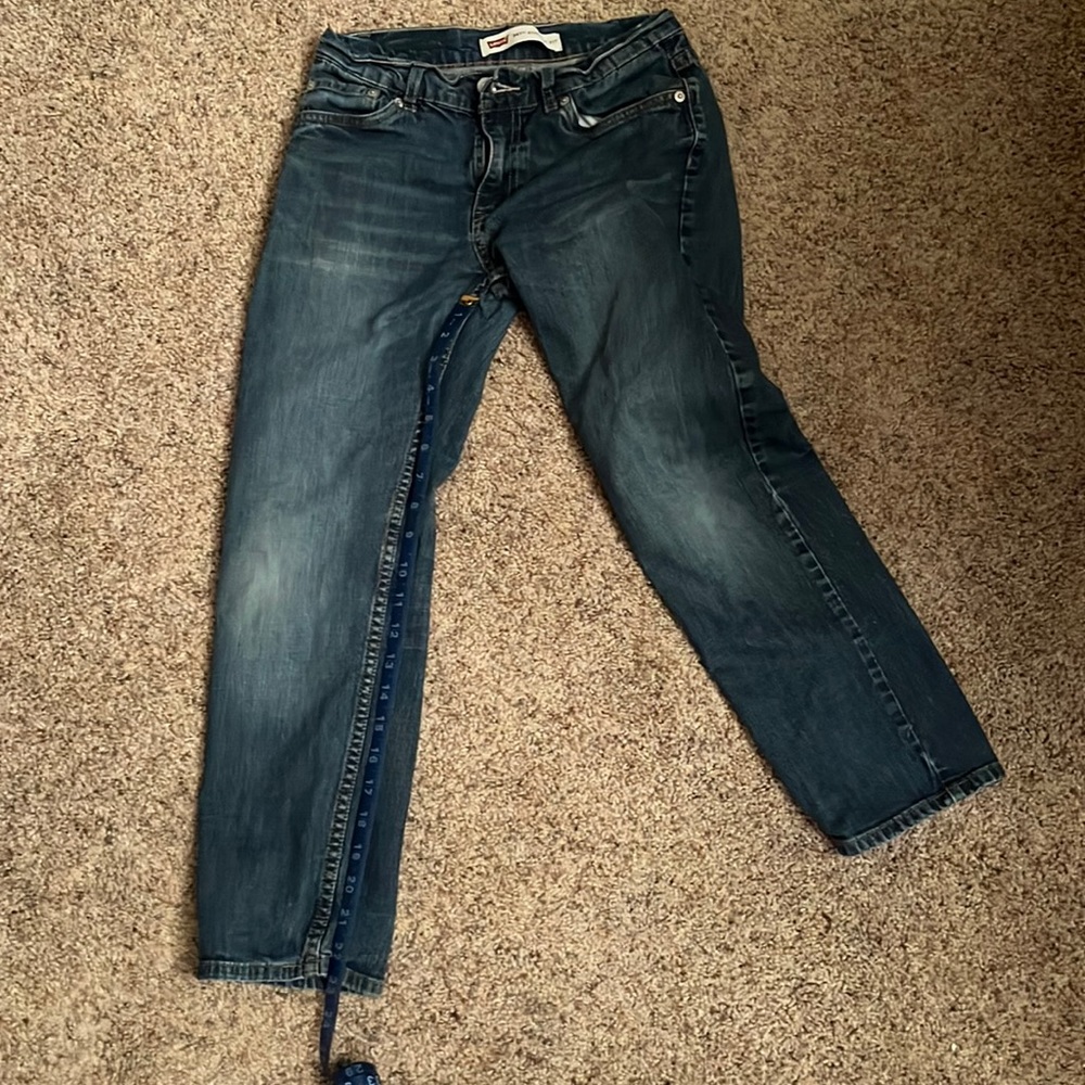 Levi’s athletic crop fit